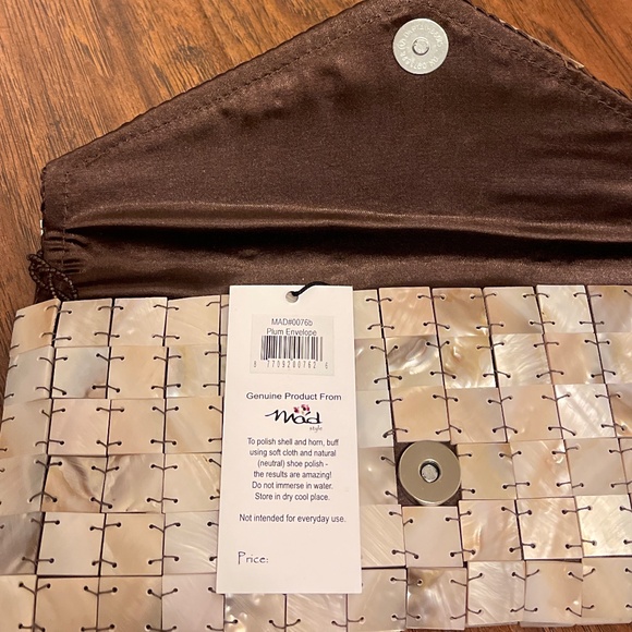 NWT Handmade Mother of Pearl and Natural Horn Purse With Beaded Strap - Picture 6 of 7